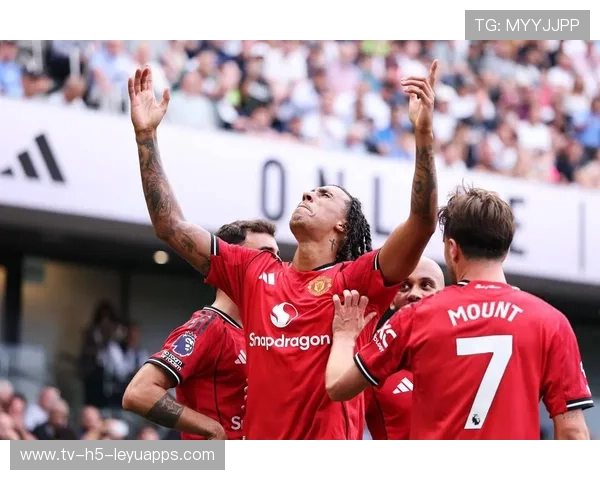 尼斯前场压迫见效，对手后场连续失误，尼斯队阵容